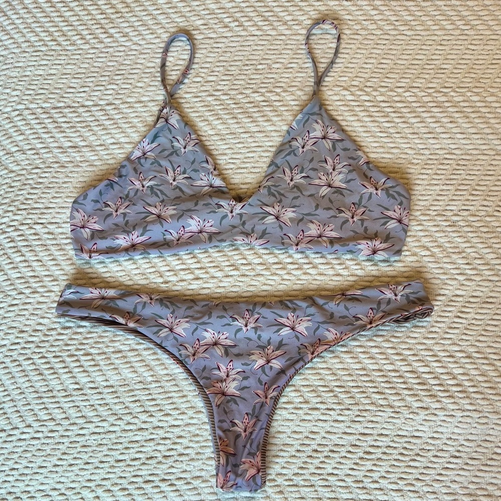Acacia Na Pali Bikini and Hookipa Bottom set in Lily